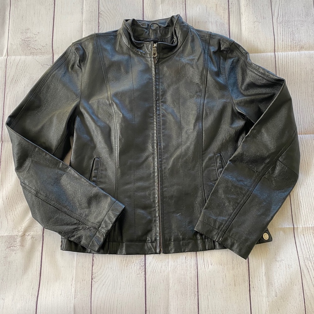 Women’s Wilson leather jacket size medium